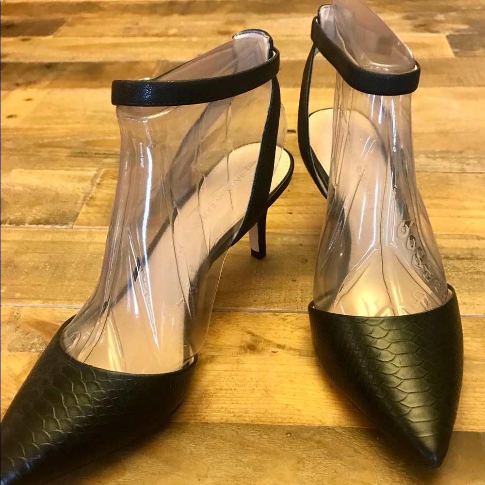 Women’s size 6.5 black patterned sling back shoes